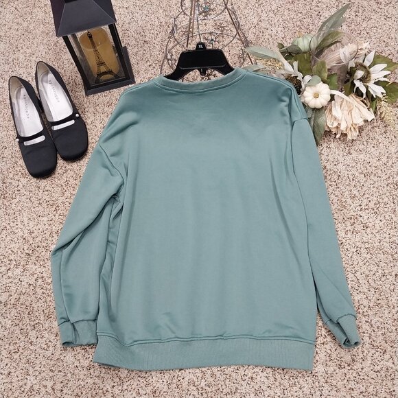 3313 Size XL Be Kind Crewneck In Green and White. - Picture 6 of 6